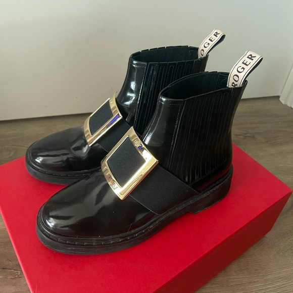 Roger Vivier Metal Buckle Chelsea Boots - Picture 2 of 4